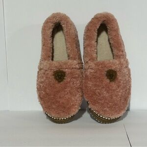 Ariat Plush Snuggle Slippers in Pink
